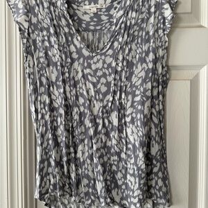Target Women's Black and White Patterned Blouse